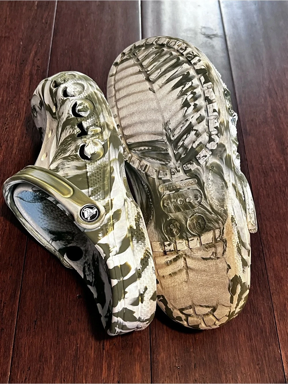 CROCS Marble White and Olive Green Classic Clog, See Pic For Imperfections